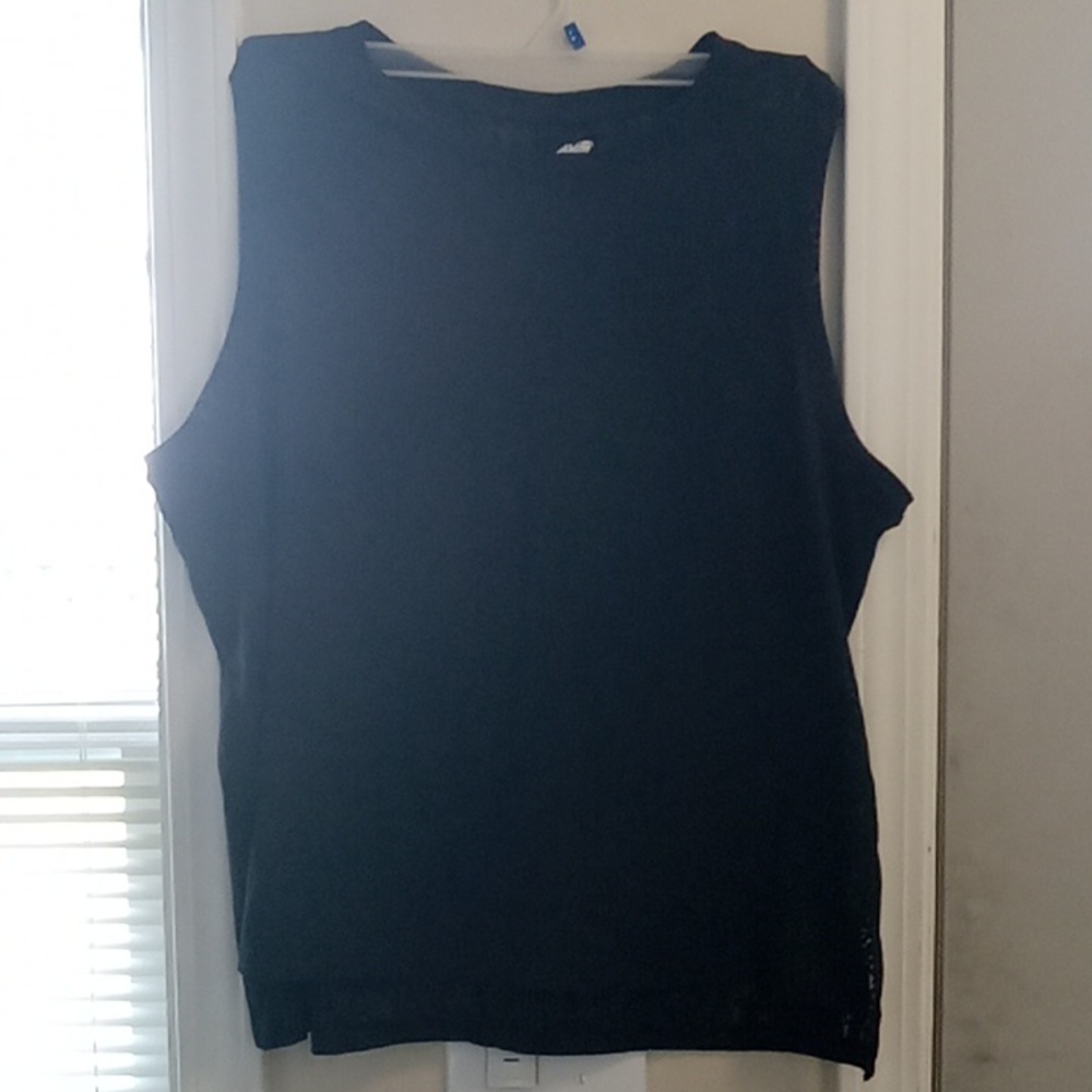 Avia sports top